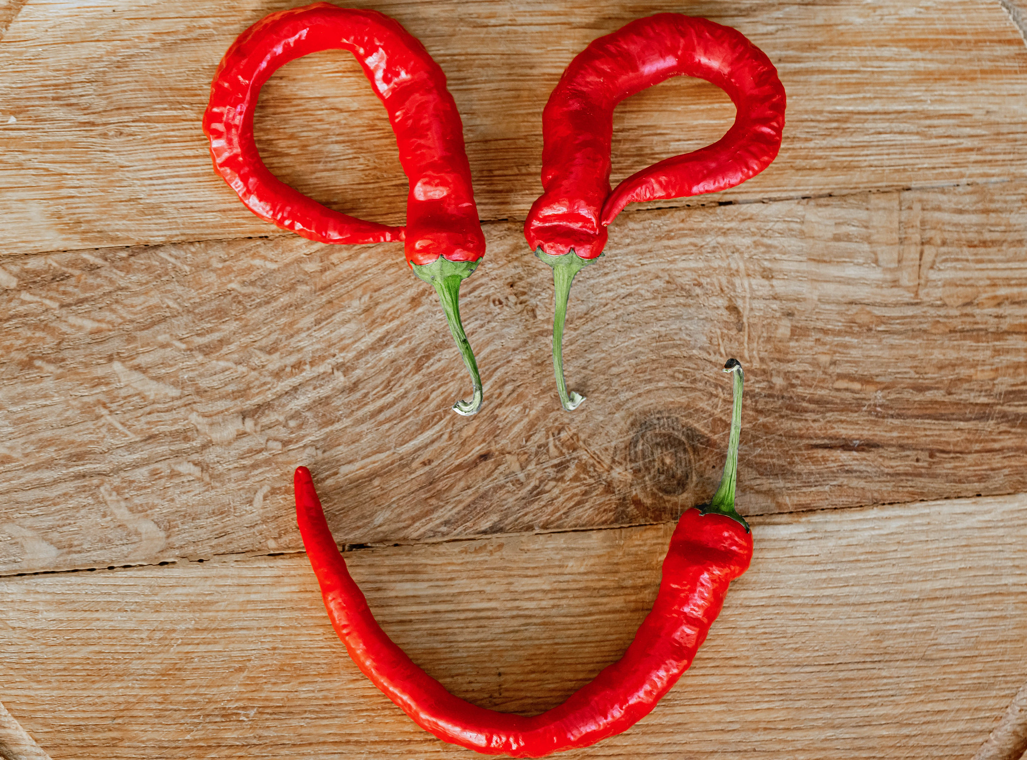 How spicy can you eat? Can you taste the hottest chili pepper in the world?